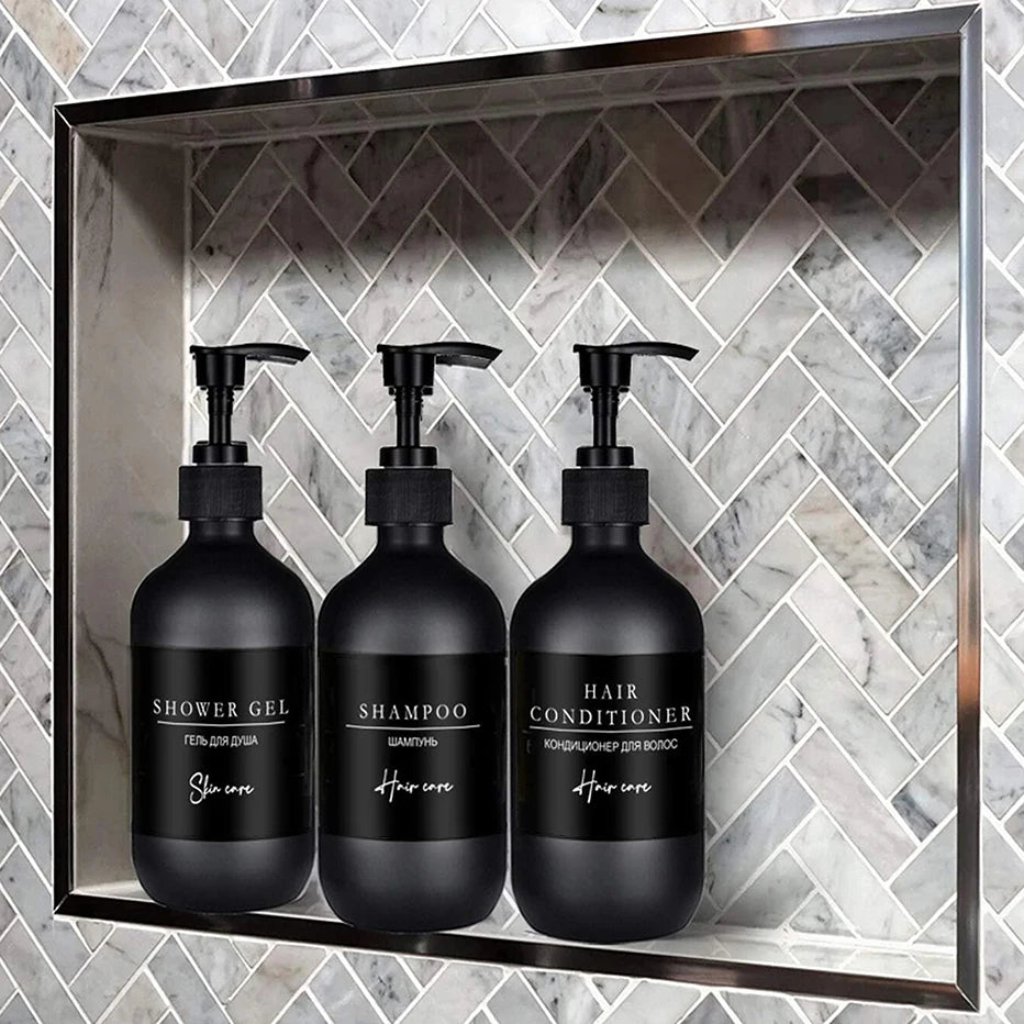 3 distributeurs noirs mat salle de bain niche marbre - gel douche, shampoing, après-shampoing
